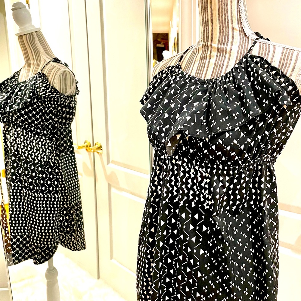 Roxy black and white dress. Purchased at surf shop in Newport RI great condition